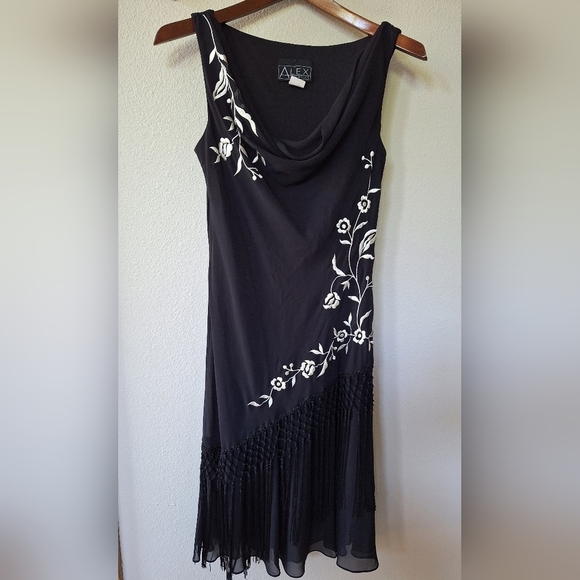 Alex Evenings Dark Fairy Black Sleeveless Embroidered Fringe Dress Womens Size 6 - Picture 1 of 8